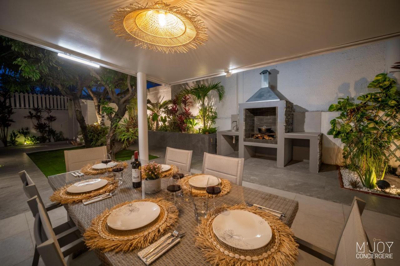 La Villa Rosaya - Piscine & Jacuzzi แซ็ง-ปีแยร์ ภายนอก รูปภาพ