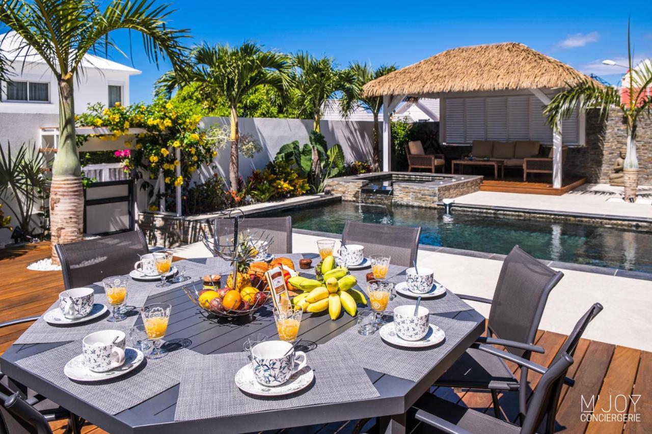 La Villa Rosaya - Piscine & Jacuzzi แซ็ง-ปีแยร์ ภายนอก รูปภาพ